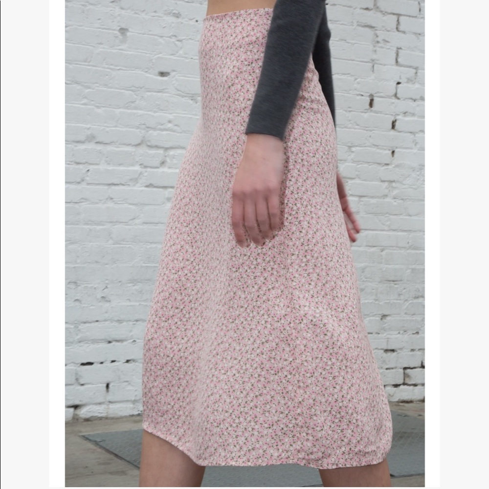 Brandy Melville phoebe skirt